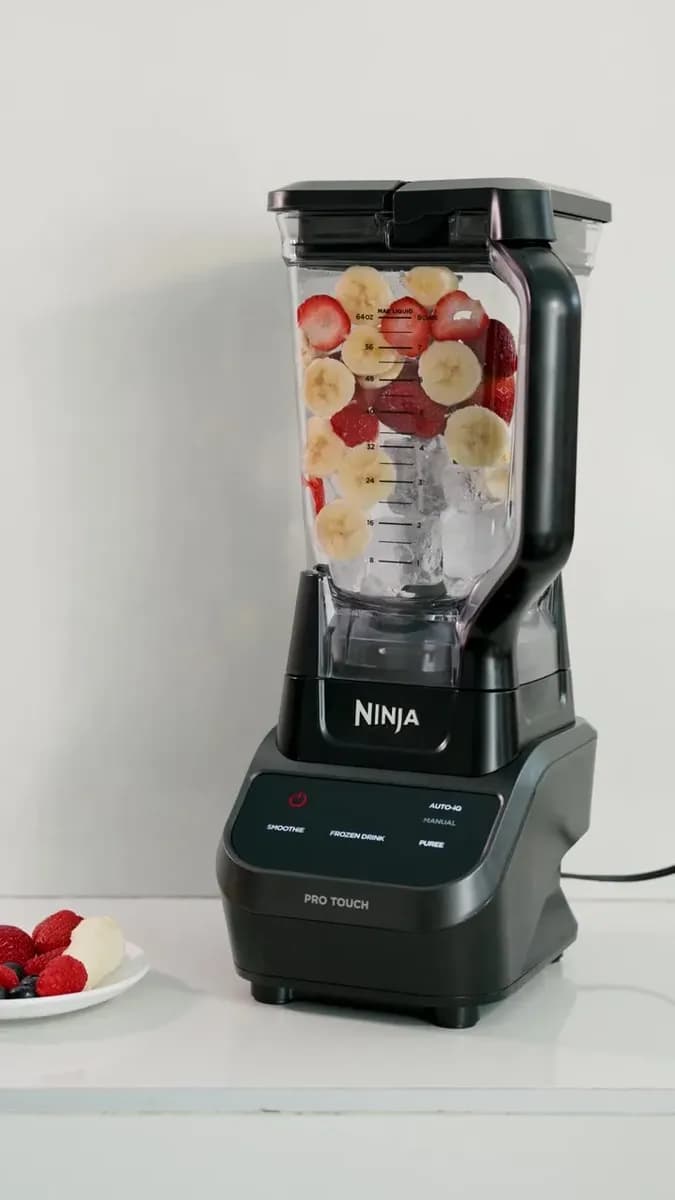 Licuadora Ninja Profesional 1000W Pantalla Táctil 72 oz Tritura Hielo