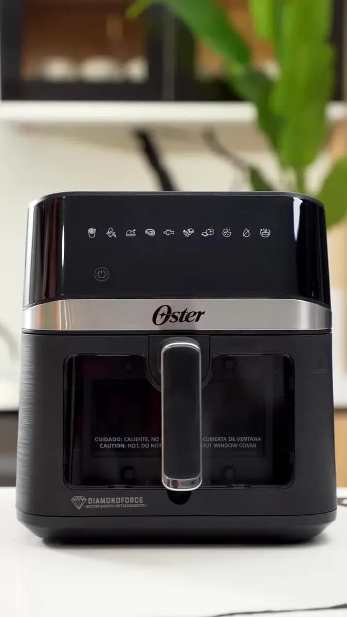 Oster Freidora de Aire Digital, Recubrimiento Oster DiamondForce, con Ventana y Luz Interna, 6L de Capacidad, con 10 Programas Automáticos, 